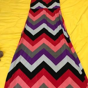Maxi skirt with chevron pattern